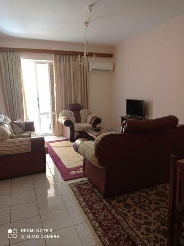 Port Side - 2br Apartment - Center Location