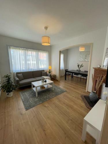 Apartamento Appartement Dans Un Beau Quartier � Anderlecht