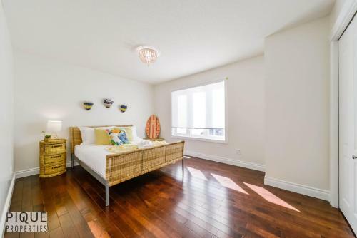 Villa New, 3bdrm Tropical Oasis, Central, Garage, Fireplace, Wifi!