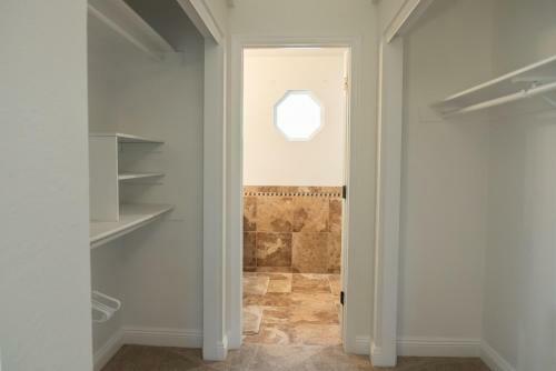 Beautifully Renovated Glendale Retreat