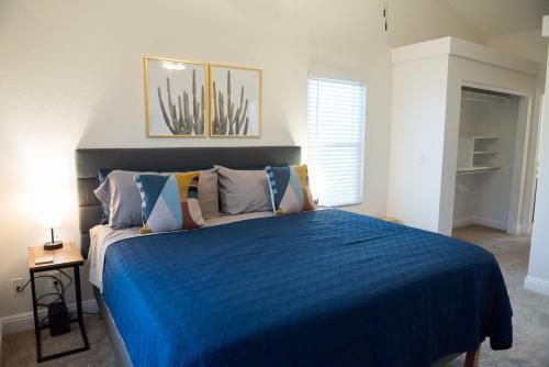 Beautifully Renovated Glendale Retreat