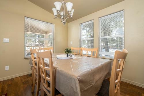 New Listing! Spacious Home In Munds Park, Arizona.