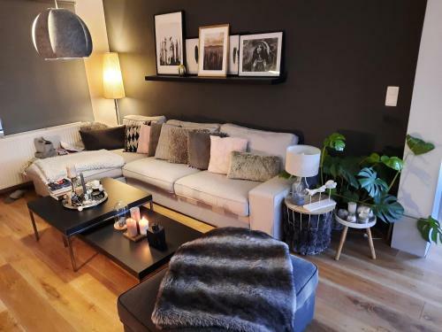 Maison 3 Fa�ades Avec Grand Jardin � 2 Pas De Bxl