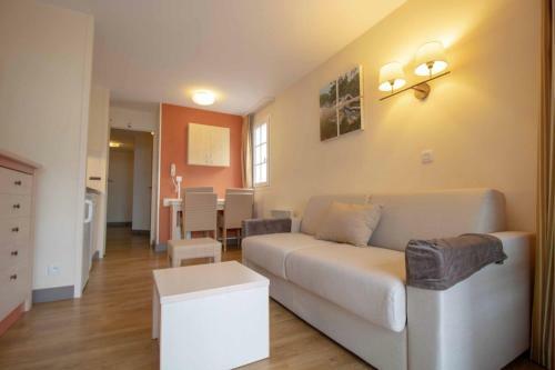 Apartamento Apt At 2 Steps From The Sea - Residence With Pool