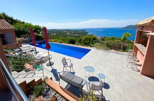 Villa Roc Vue Mer Et Piscine