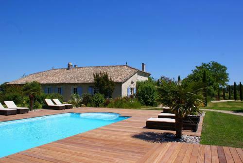 Hostal Domaine Des Doucins & Spa