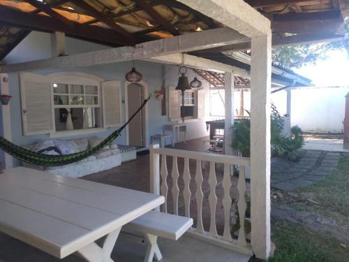 Casa Com Piscina Em Gerib� Para Temporada.