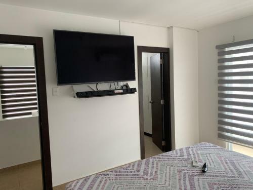 Casa En Conjunto Residencial Con Piscina