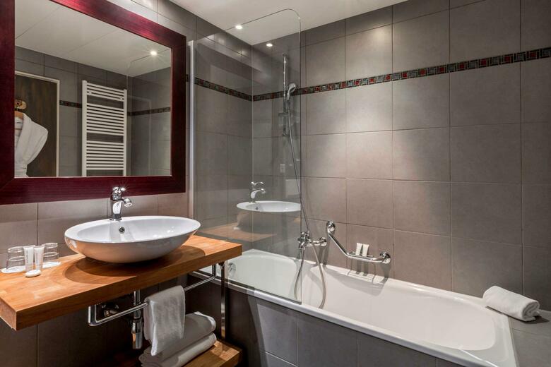 Hotel Edelweiss Manotel