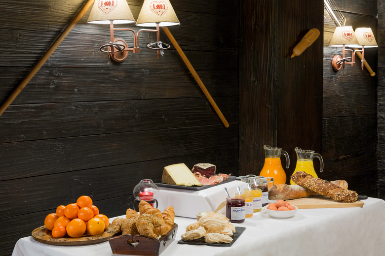 Hotel Edelweiss Manotel