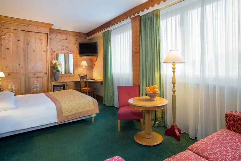 Hotel Edelweiss Manotel