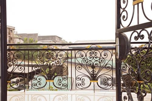 Infinity Luxury Apartement