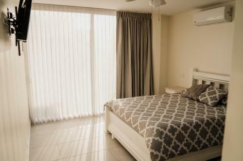 Apartamento Modern 3 Bedroom Condo With Pool 3 Min From Beach