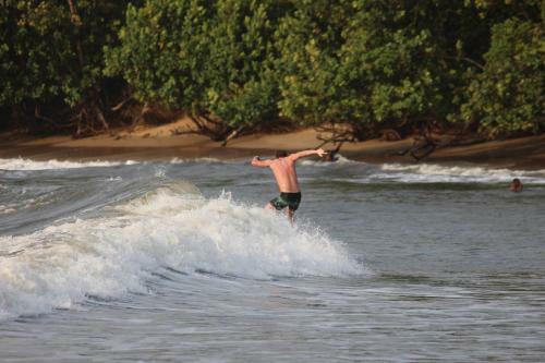 Hostal Pousada Cameroun