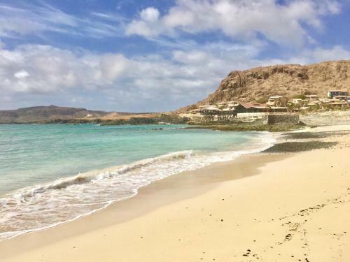 Comfortable And Spacious Apartment With Ocean Views Of Cabral Beach