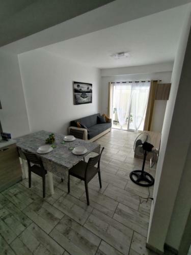 Rosa Dei Venti Apartment 50meter Beach Front