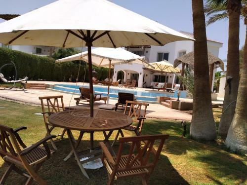Beach Front Four-bedroom Villa In Ph4 With Private Pool In El Gouna