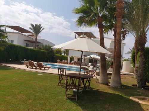 Beach Front Four-bedroom Villa In Ph4 With Private Pool In El Gouna