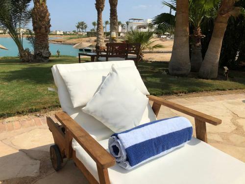 Beach Front Four-bedroom Villa In Ph4 With Private Pool In El Gouna