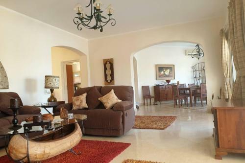 Beach Front Four-bedroom Villa In Ph4 With Private Pool In El Gouna