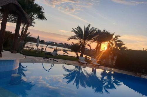 Beach Front Four-bedroom Villa In Ph4 With Private Pool In El Gouna