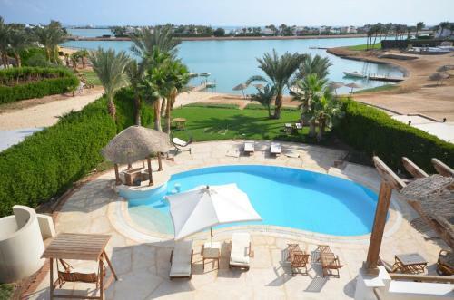 Beach Front Four-bedroom Villa In Ph4 With Private Pool In El Gouna