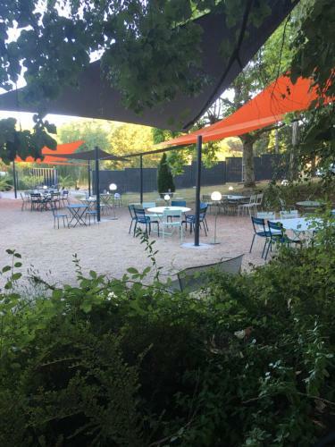 Hotel H�tel Restaurant La Fontaine