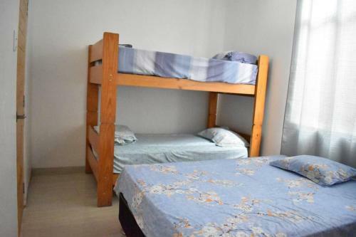 Linda Casa de Estreno En Col�n Con Piscina