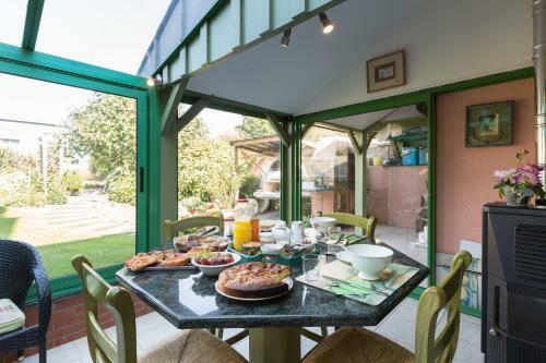 Bed & Breakfast Chambres D'h�tes Du Chalet De Caharet