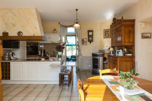 Bed & Breakfast Chambres D'h�tes Du Chalet De Caharet