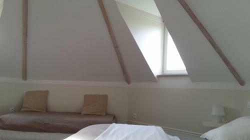 Bed & Breakfast Table Et Chambres D'h�tes Le Colombier