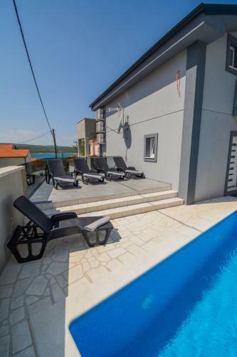 Exclusive Villa With Pool, Amazing Sea View