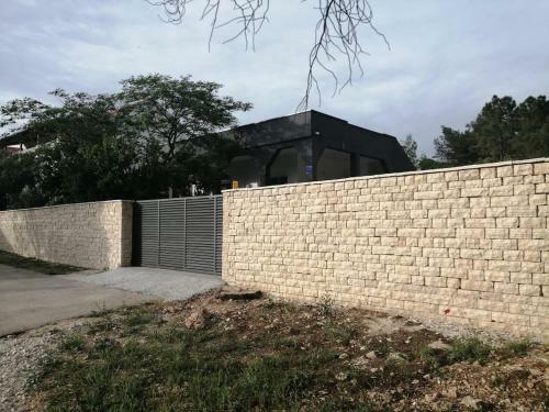 Apartman Jurjevic - Whole House With Yard And Parking