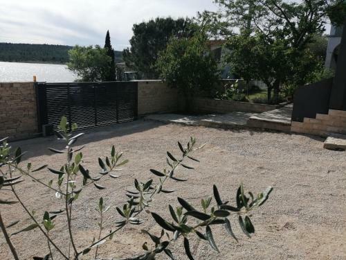 Apartman Jurjevic - Whole House With Yard And Parking