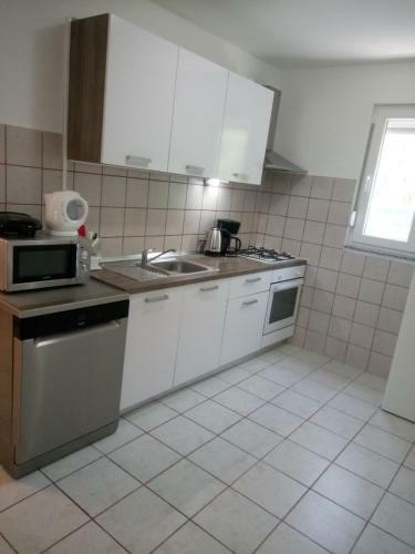 Apartman Jurjevic - Whole House With Yard And Parking