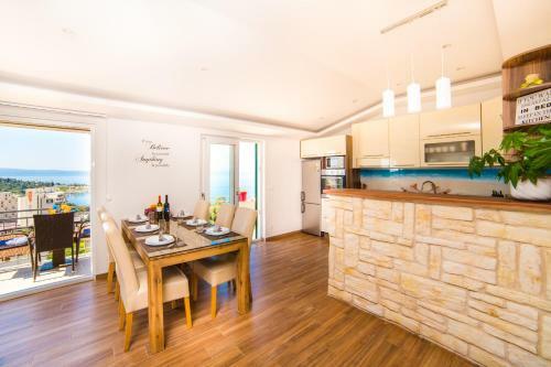 Adriatic Apartment Makarska