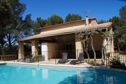 G�tes Le Domaine D'al�zen