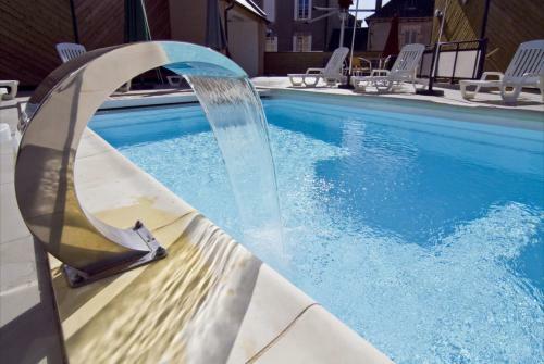 Hotel Logis Auberge De La Xaintrie