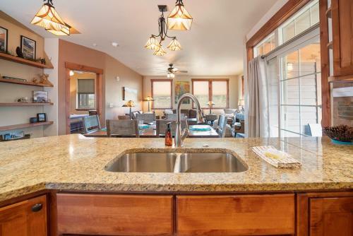 Cozens Pointe Building I Unit I201 By Stay Winter Park