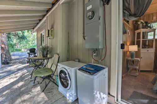 Idaho Springs Cottage With Creek Access And Grill