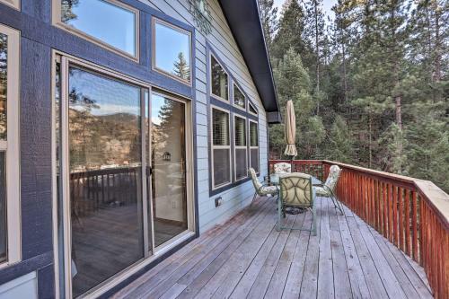 Bright Idaho Springs Cabin With Mountain Views!