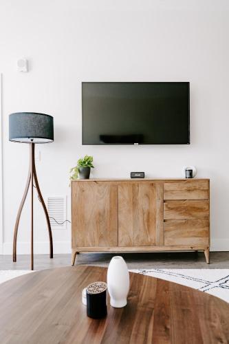 Mid Century Loft - Great View - Espadin Lohi