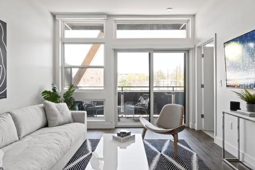 Mod Minimalism Meets Japandi Style - Espadin Lohi