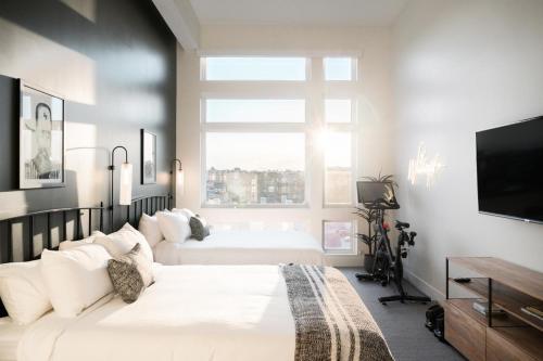 The Bandito Penthouse - Peloton - Espadin Lohi
