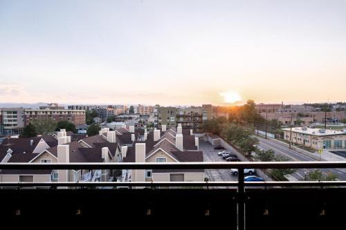The Bandito Penthouse - Peloton - Espadin Lohi