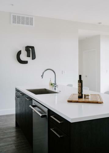 Classic Contemporary Lifestyle Loft - Espadin Lohi