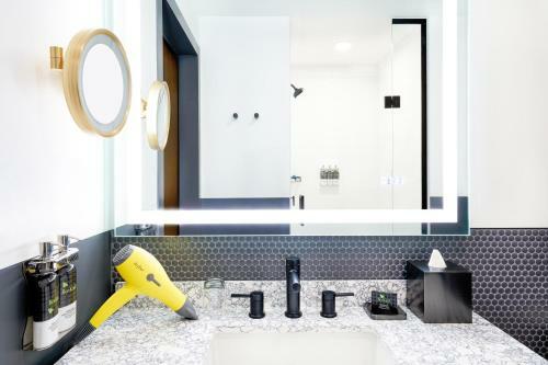 Hotel Hyatt Centric Downtown Denver