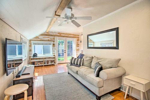Modern House With Yard Less Than 7 Mi To Dtwn Denver!