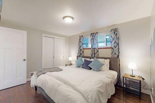 Denver?s Mile High Mountain 2 Bedroom With King Beds