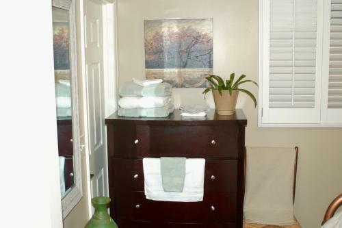 Apartamento Blue Bear Den 3br 2ba Dtc Private Apt Non Smoking